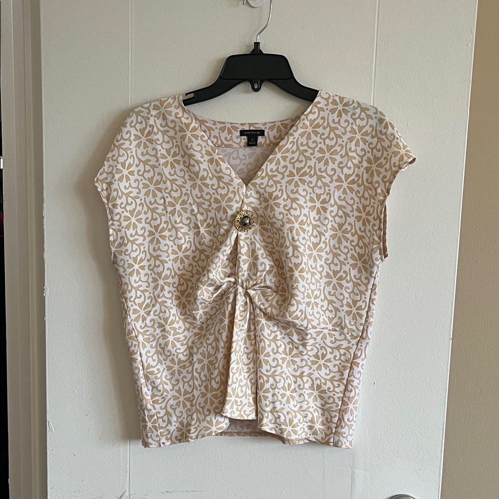 Ann Taylor Cream and Gold Patterned Blouse